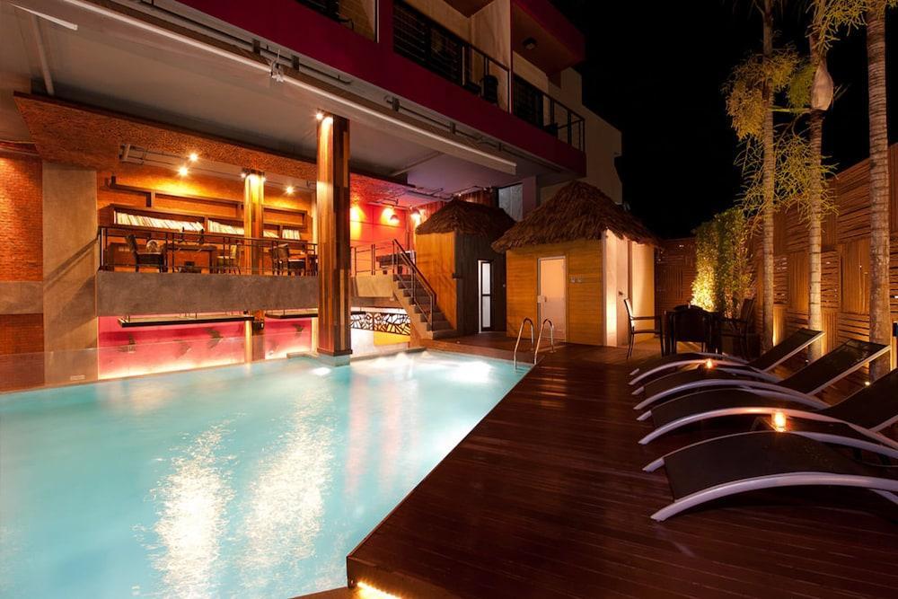 De Coze Hotel Patong Exteriör bild