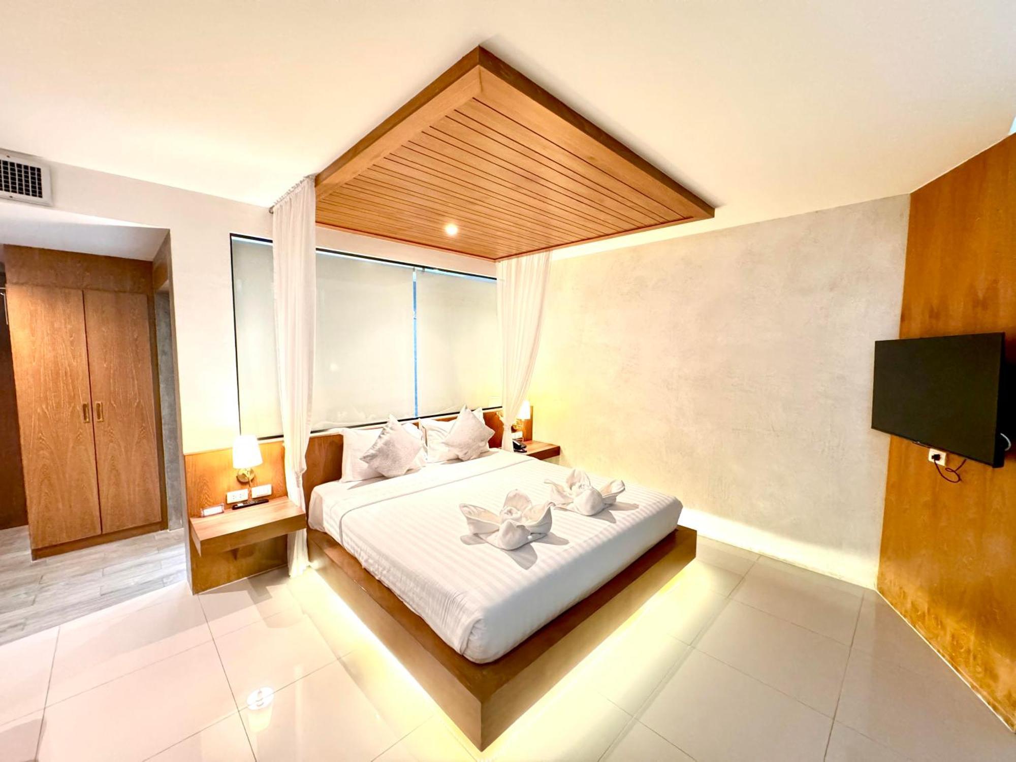 De Coze Hotel Patong Exteriör bild